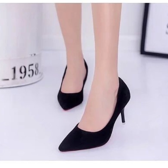 Black flock velvet point toe comfy heels - Picture 3 of 8